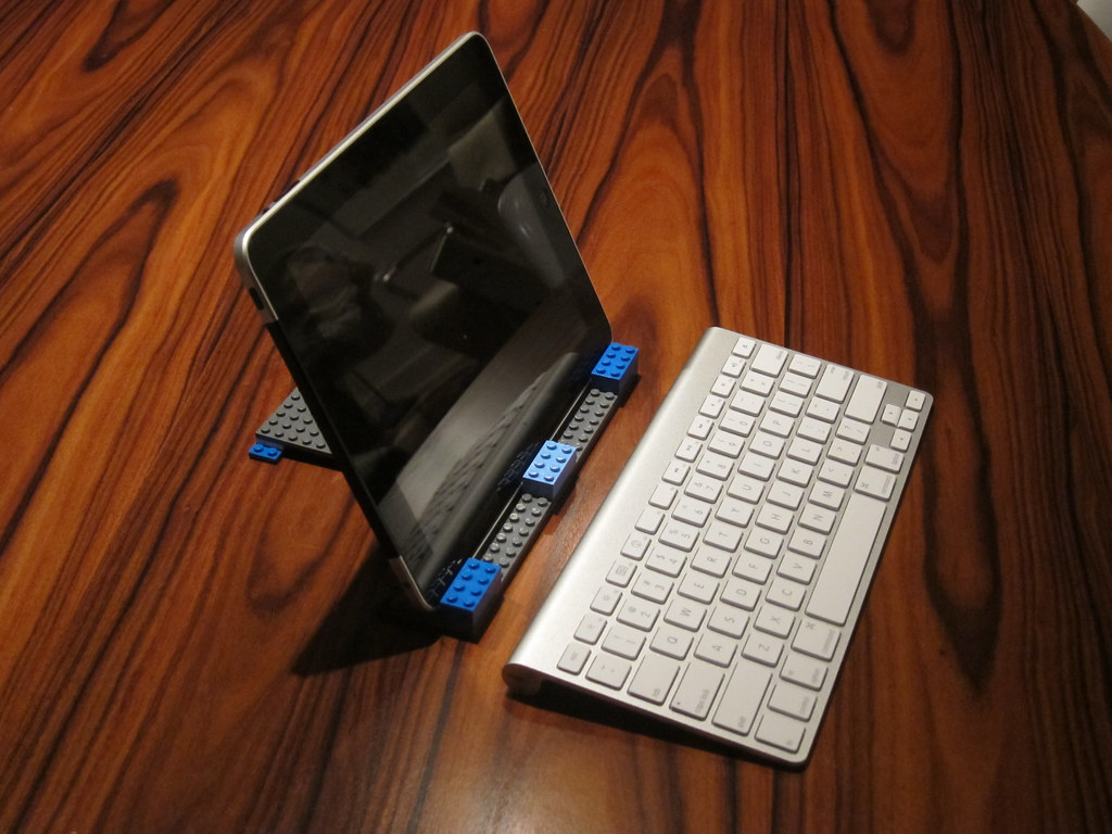 iPad DIY Lego stand and bluetooth keyboard Lars Plougmann Flickr