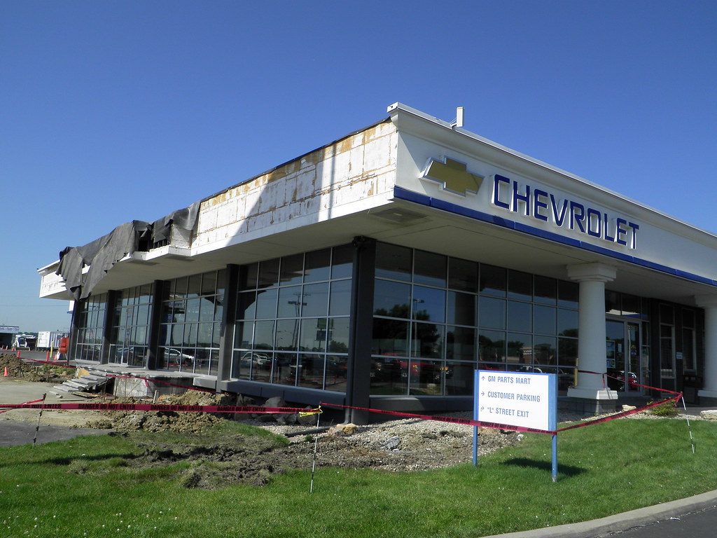 H&H Chevy 2011 Summer Revamp Tearing down fascia on the ne… Flickr