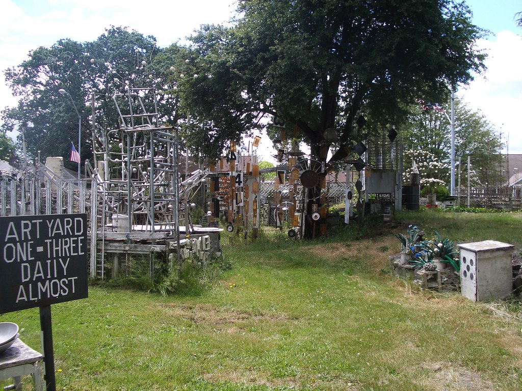 2011 Rich Art's Art Yard Flickr