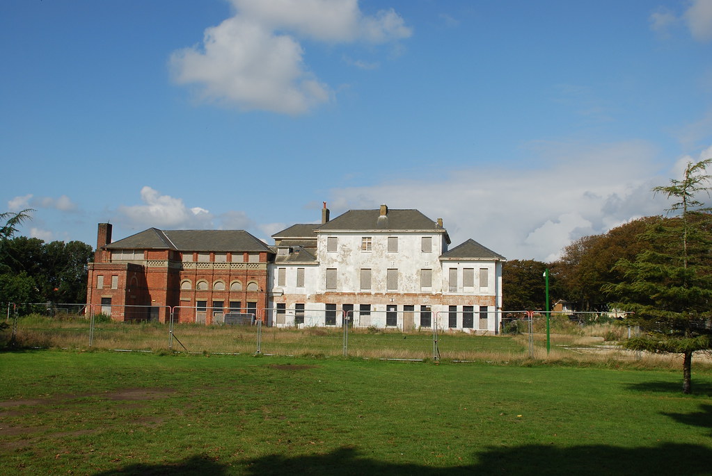 COTTAGE / SHELLEY MANOR. BEECHWOOD AVE. BOURNEMOUTH