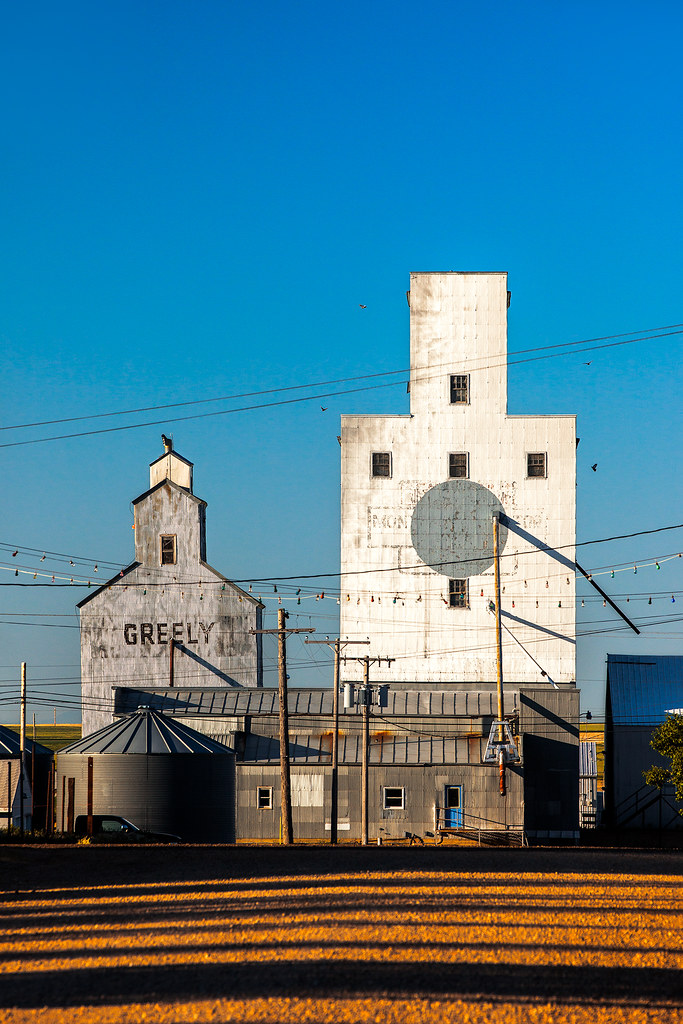 Downtown Joplin, Montana The view from the downtown of a v… Flickr