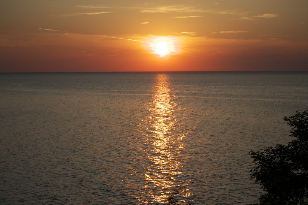 Madison Dog Show 2011 Sunset over Lake Erie I'd never se… Flickr