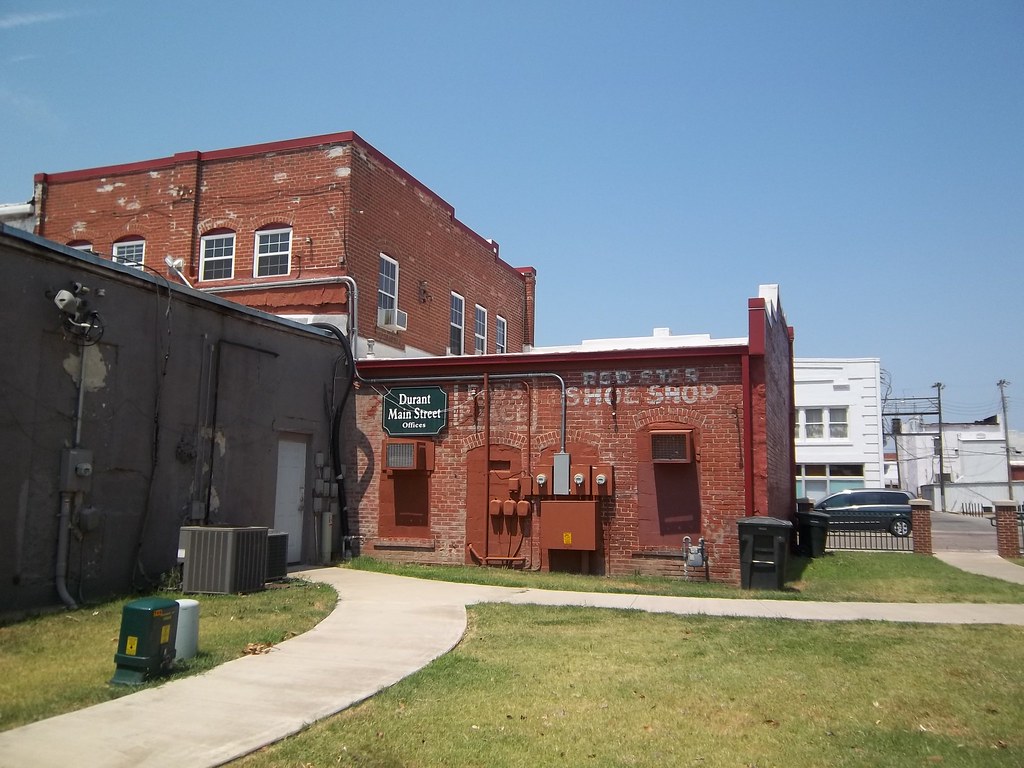 Ghost Signs, Durant, Oklahoma I found it cool that in Dura… Flickr