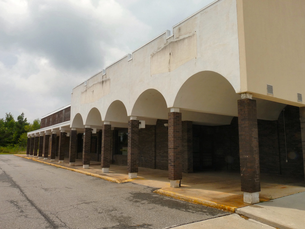 former Kroger in Madison Heights, Virginia yet another tak… Flickr