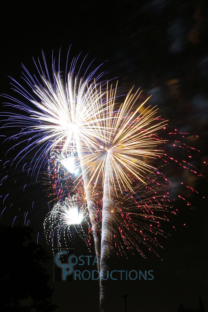 Flower Mound Fireworks Fireworks at the Town of Flower Mou… Flickr