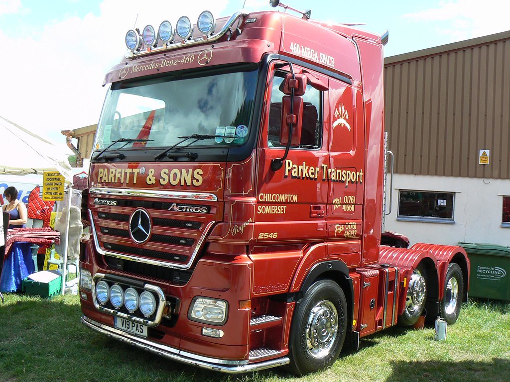 Parker Transport / Parfitt & Sons Ian H Flickr