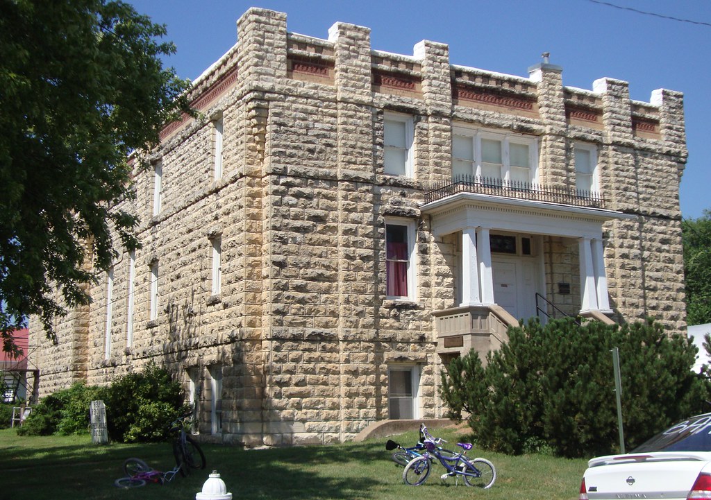 Waterville Opera House (Waterville, Kansas) Built in 1903,… Flickr