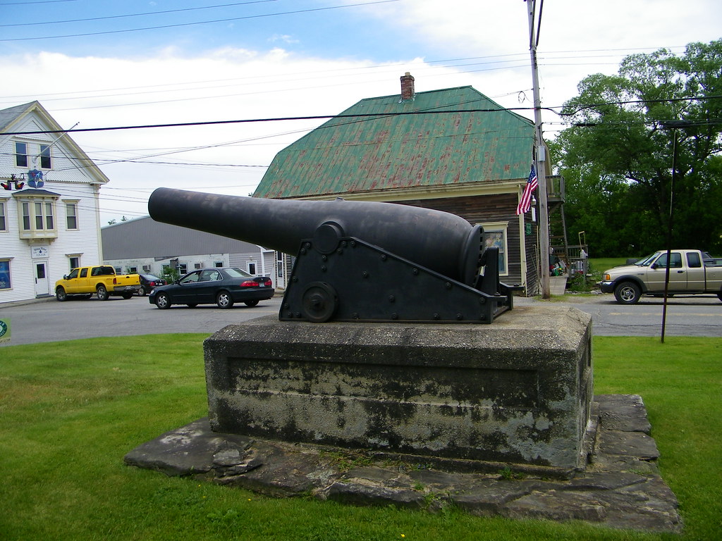 Civil War Monument Bowdoinham Maine Lani McGowen Flickr