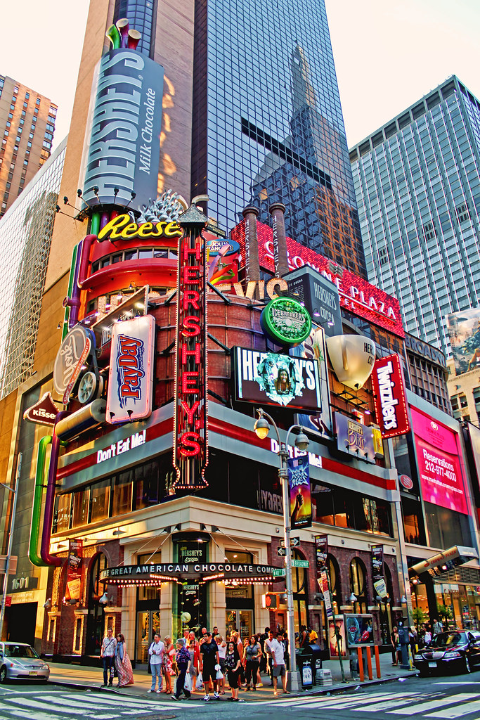 Hershey Store The Hershey Store in Times Square looks very… Flickr