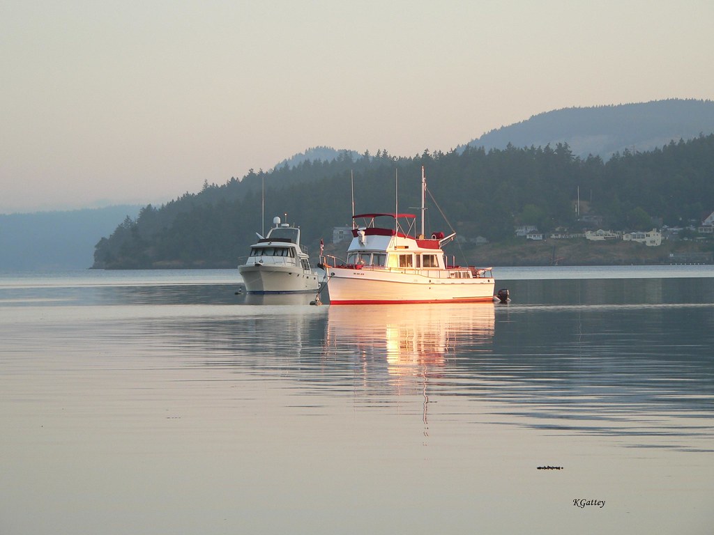 The Aventura Sunrise in Blind Bay of Shaw Island on the Av… Flickr