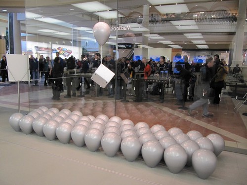Apple Store Place SteFoy Québec iPad2 37 i0livier Flickr