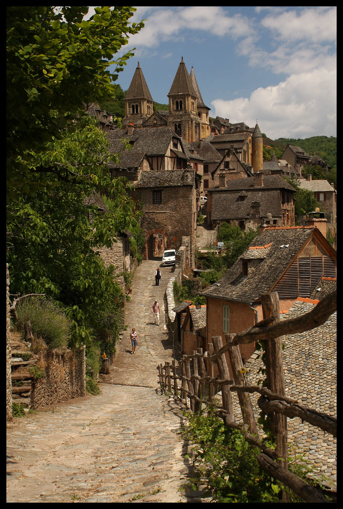 Conques Conques is a UNESCO World heritage Site and on the… Flickr
