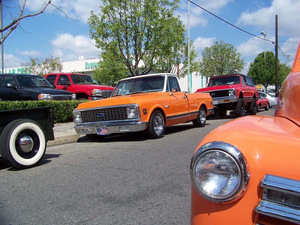 Side street Chevys 2011 tower district car Show Fresno,C… Bob the Real Deal Flickr