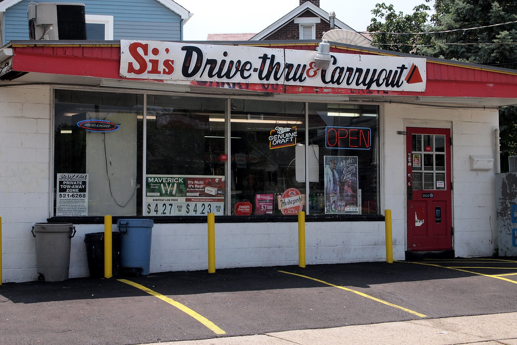 Si's Drive Thru & Carryout, Lockland Ohio I haven't been b… Flickr