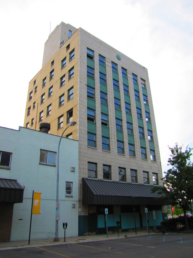 Abandoned in Mt. Clemens The Price Building was built in 1… Flickr