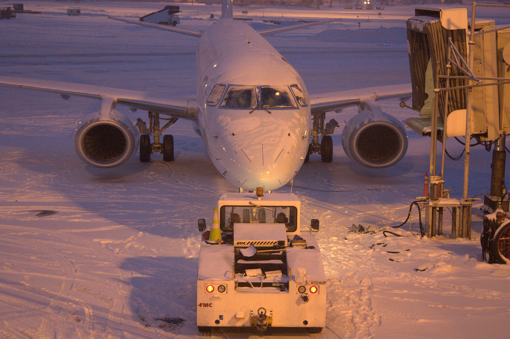 20091210 Flight YYCIAH Flickr