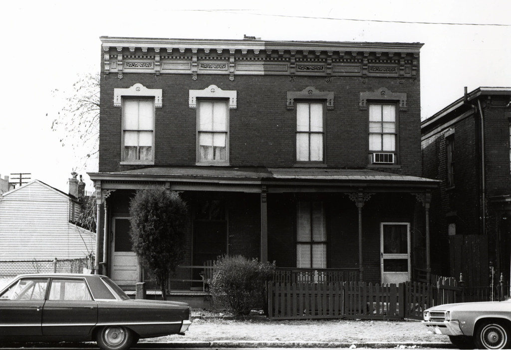 305 305 1/2 West Marshall Street Address/Title 305 30… Flickr