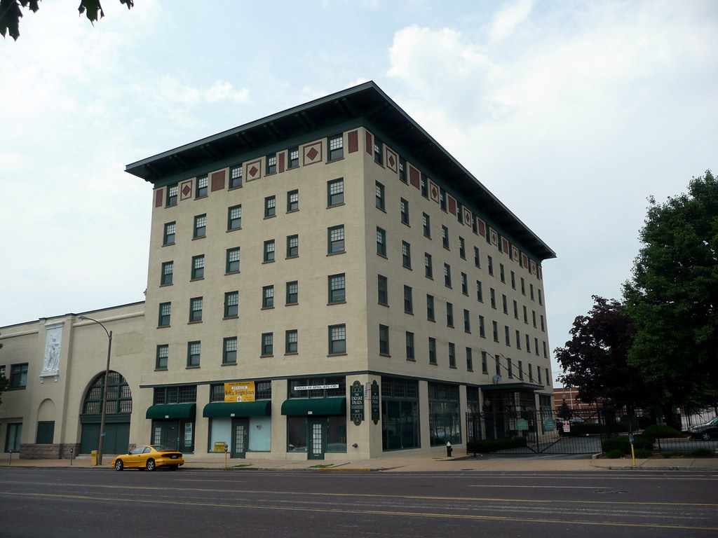 Drake Plaza Apartments 3307 Olive Street. Reading Tom Flickr