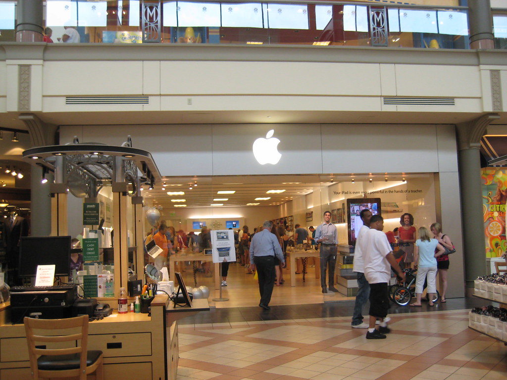 Apple store Mayfair Lisa Flickr