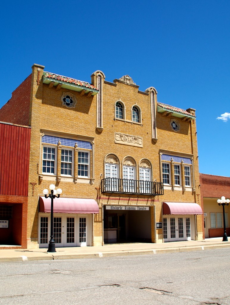 Ramona Theatre, Frederick, OK The Ramona Theatre built in … Flickr