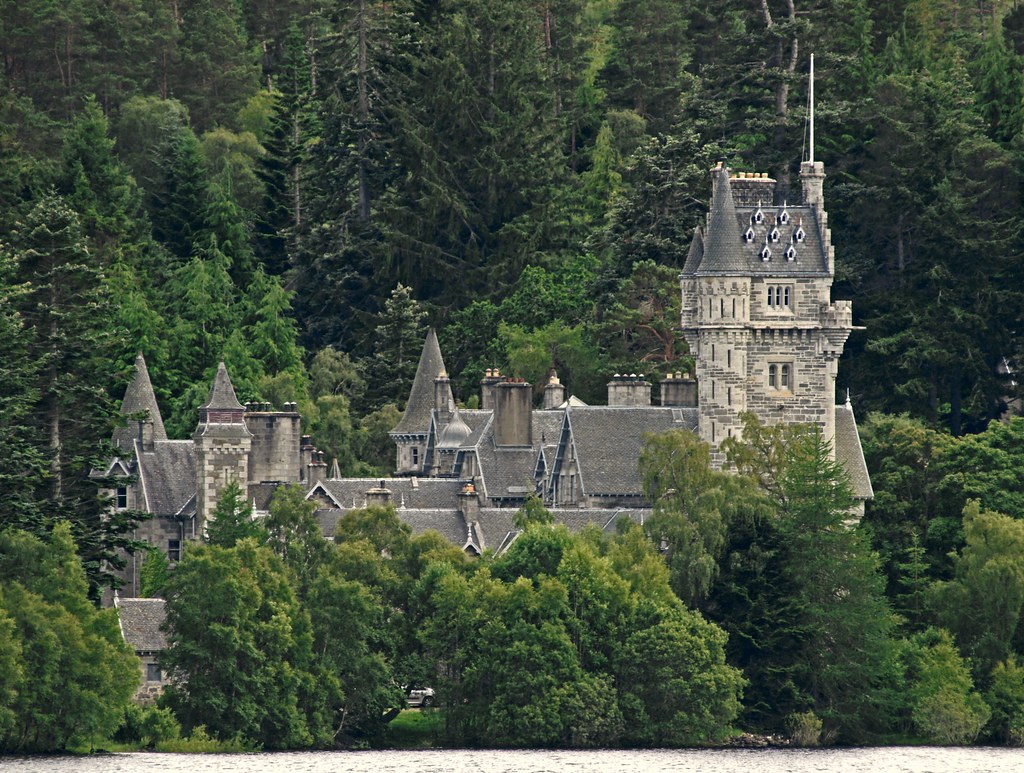 Glenbogle Ardverikie House on Loch Laggan was a main featu… Flickr