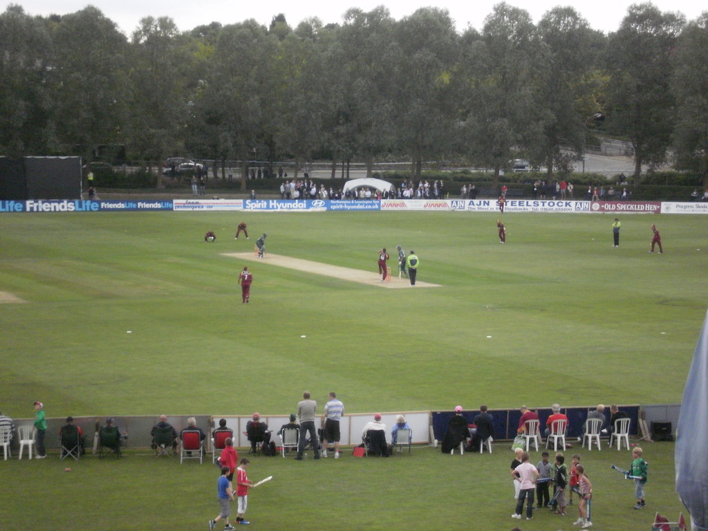 Cricket at Campbell Park MIlton Keynes Northhants v Worces… Flickr