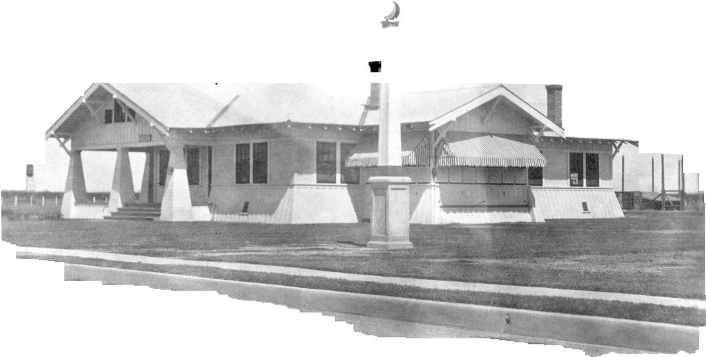 Building 128 (1923) Building 128 of the Bungalow Colony, t… Flickr