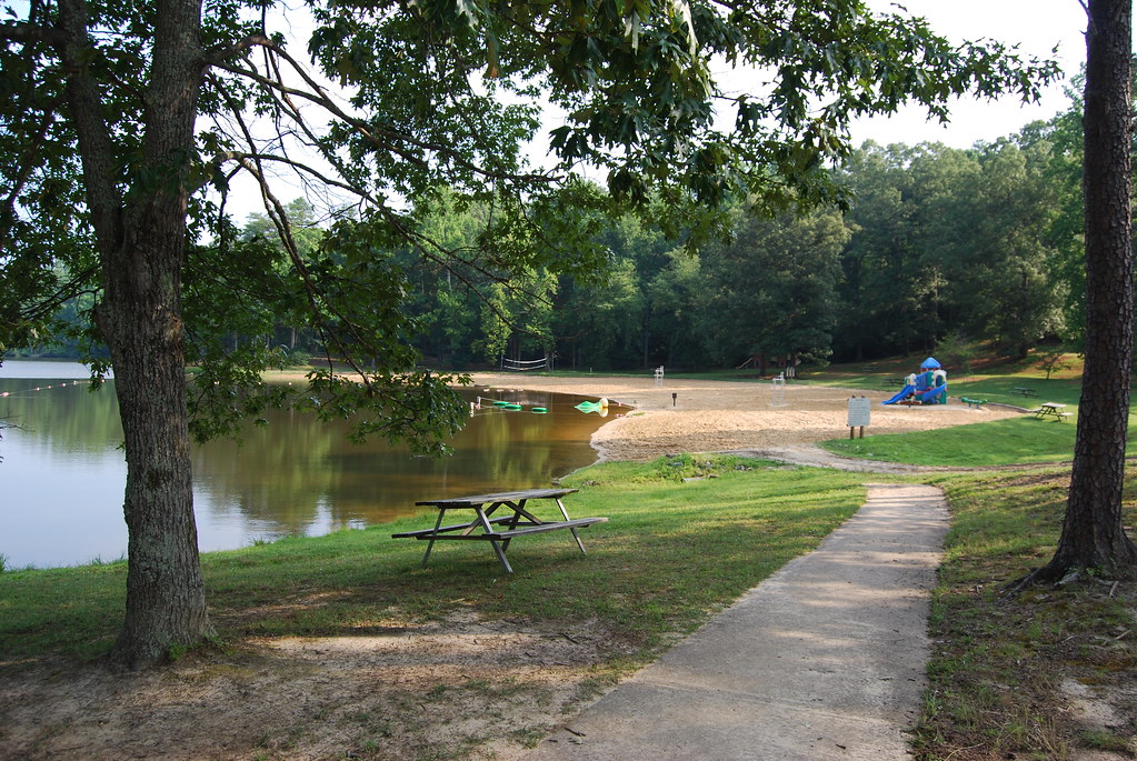 Trail to the swim beach at Bear Creek Lake by SA beach, la… Flickr