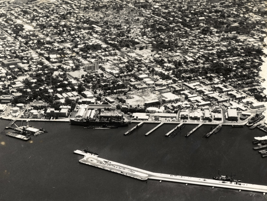 MM00004533 The Naval Station and part of Key West C 1950. … Flickr