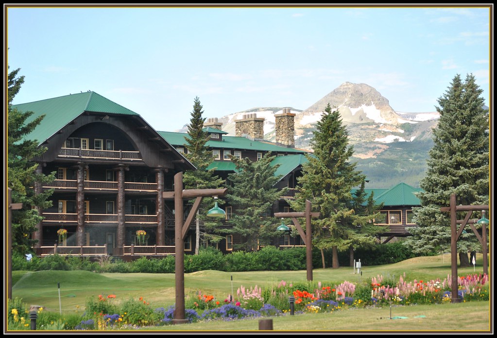 Glacier Park Lodge. Montana Exterior view Glacier Park Lod… Flickr