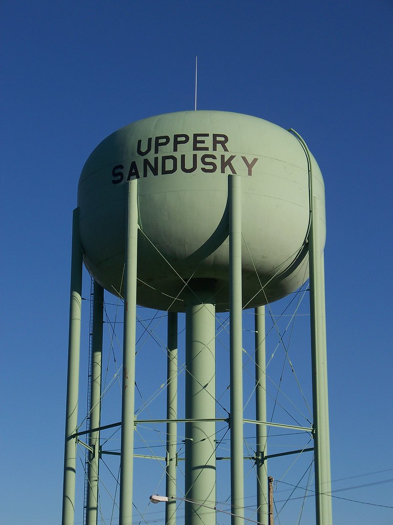 OH Upper Sandusky Water Tower Water tower in Upper Sandu… Flickr