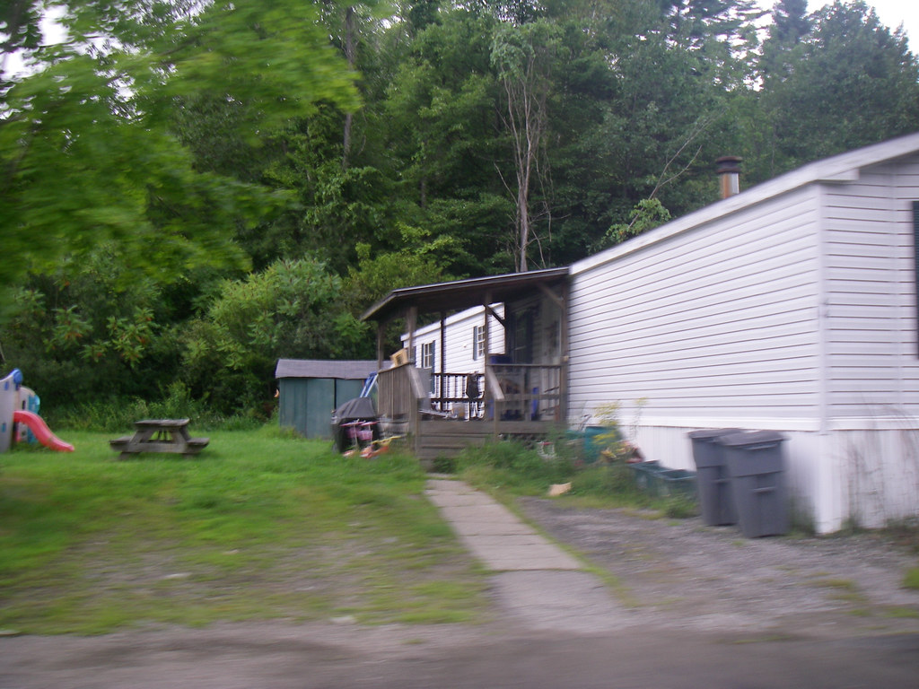 Trailer with picnic table and grill Brattleboro Vermont 20… Flickr