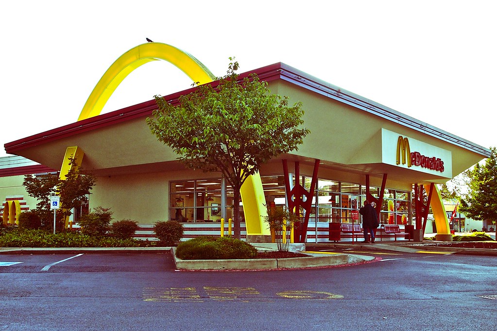 Classic McDonald's diner Classic styled McDonald's in Lake… Flickr