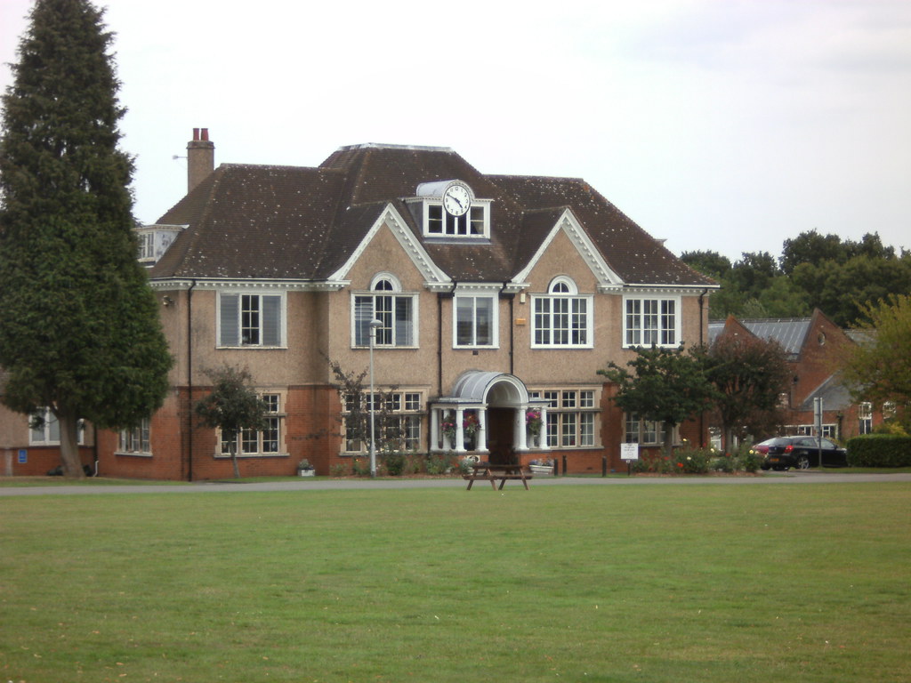 Harpenden (Highfield) NCH Flickr