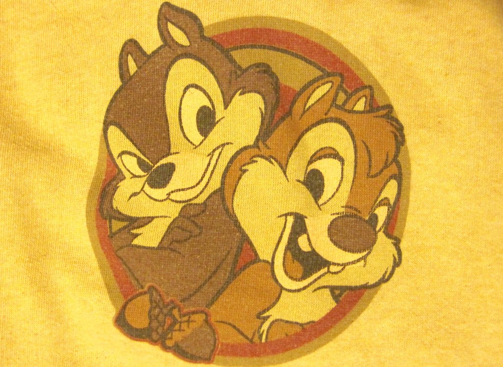 Chip & Dale Center image view vicki_ebay Flickr