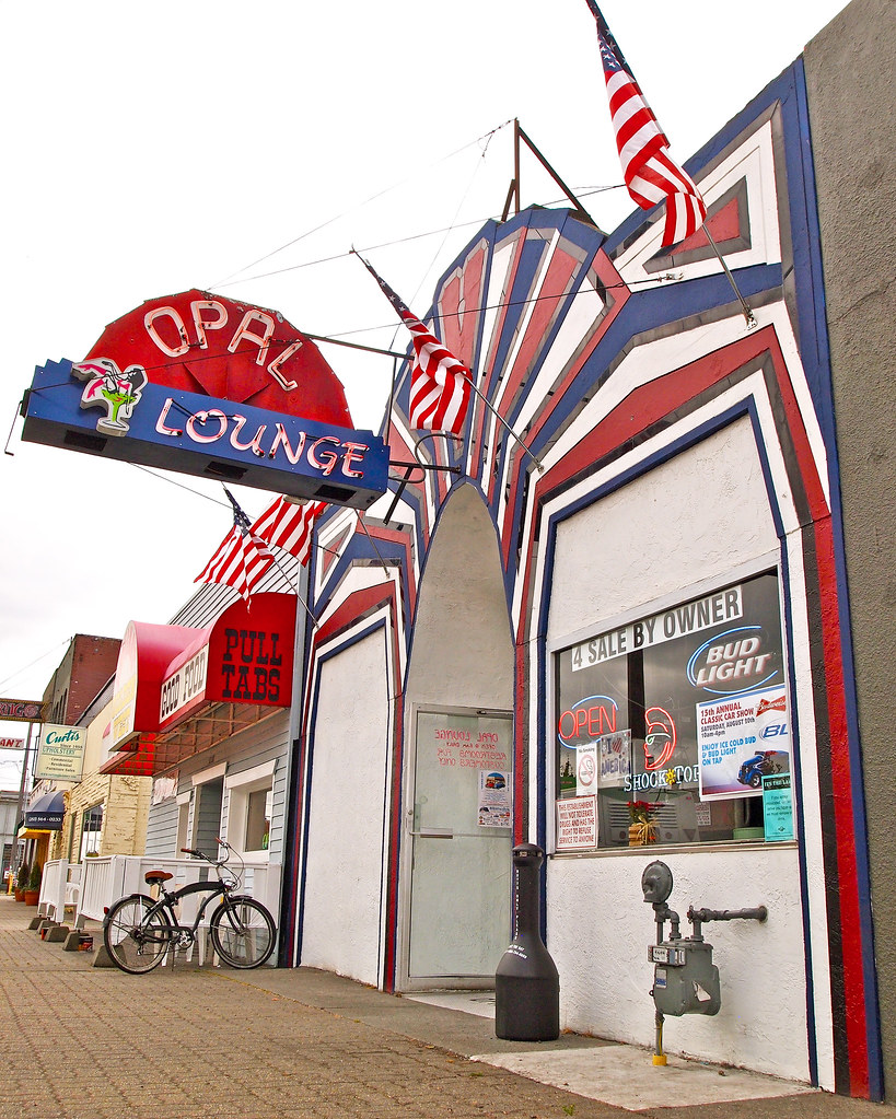 Opal Lounge Opal Lounge on South Way (Highway 99) i… Flickr