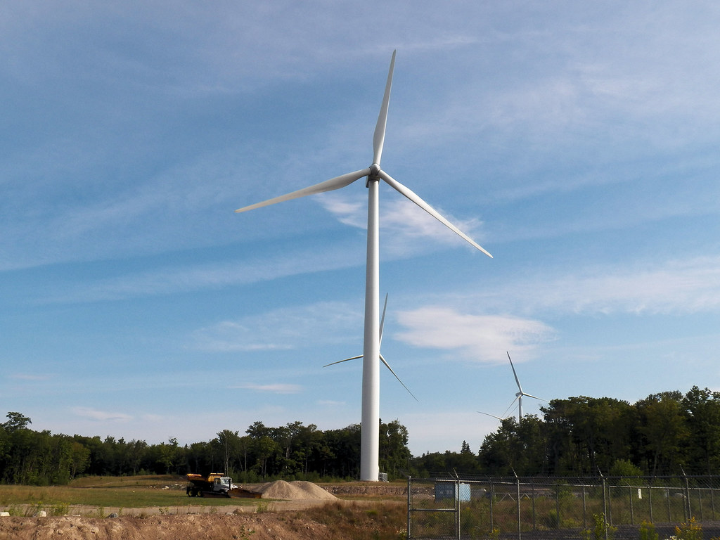 Windmill Sault Ste Marie ON Windmill farm. Sault Ste Marie… Flickr