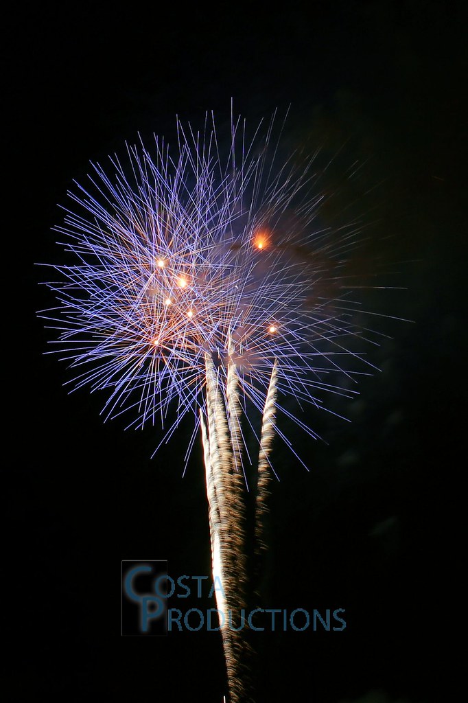 Flower Mound Fireworks Fireworks at the Town of Flower Mou… Flickr