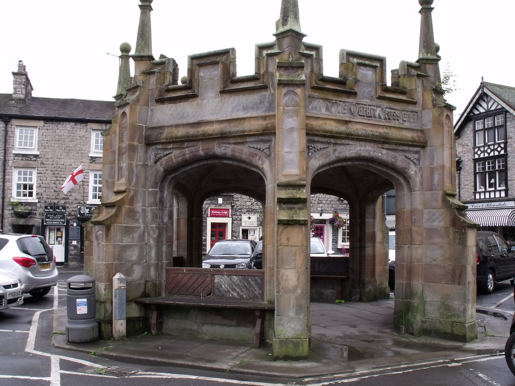 Kirkby Lonsdale puffin11k Flickr