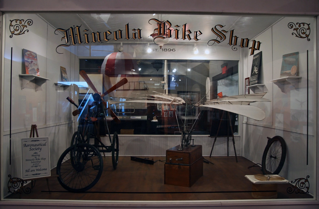 Mineola Bike Shop As in Dayton, OH, and Hammonsport, NY, t… Flickr