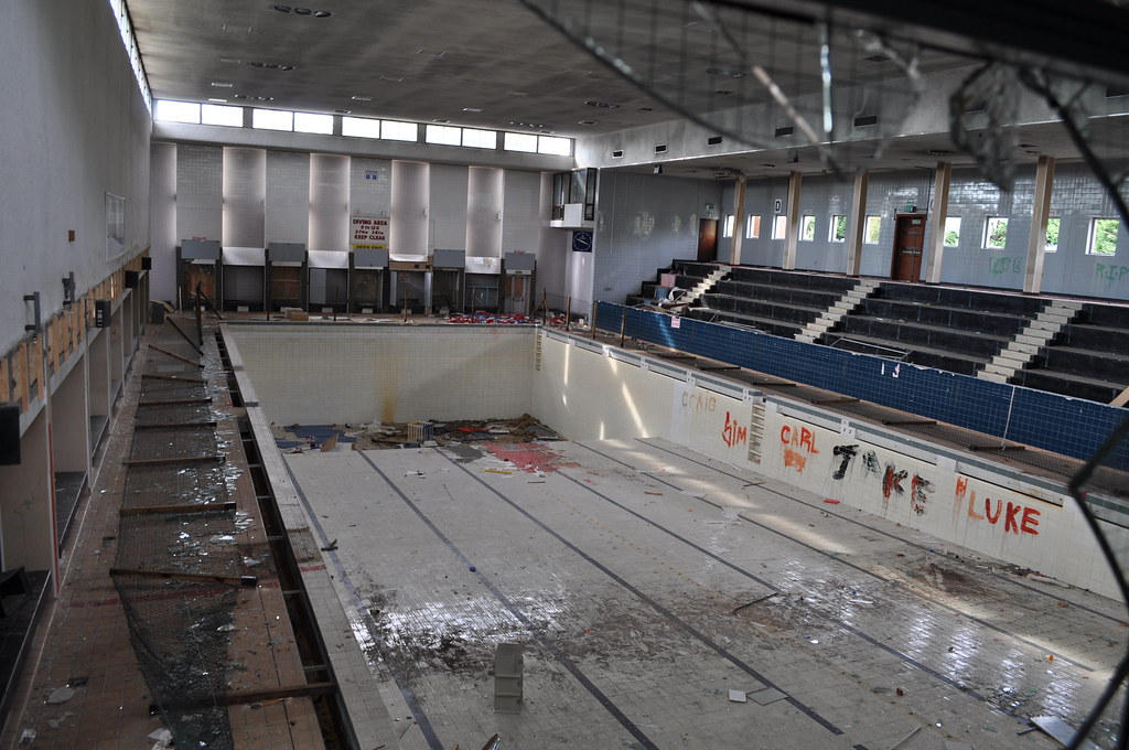 Hayes Swimming Pool,Mr Beans Pool Flickr
