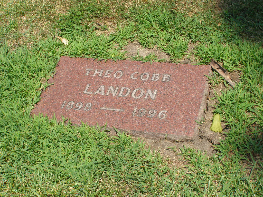 Topeka, KS July 9, 2011. Mount Hope Cemetery, established … Flickr