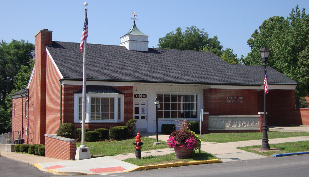Lexington, Missouri City Hall Lexington is located directl… Flickr