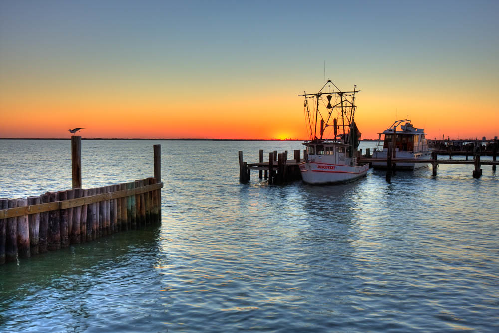 San Leon Marina San Leon, TX After having dinner at the … Flickr