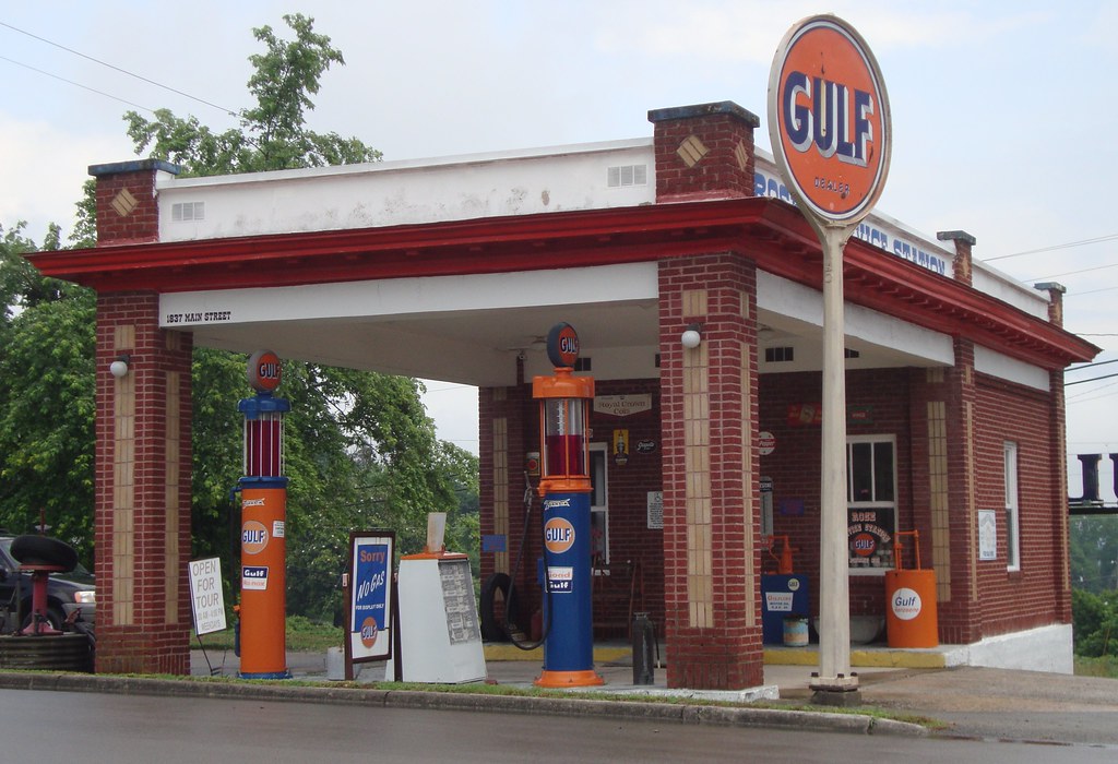 Old Gulf Oil Company Service Station (Tazewell, Tennessee)… Flickr