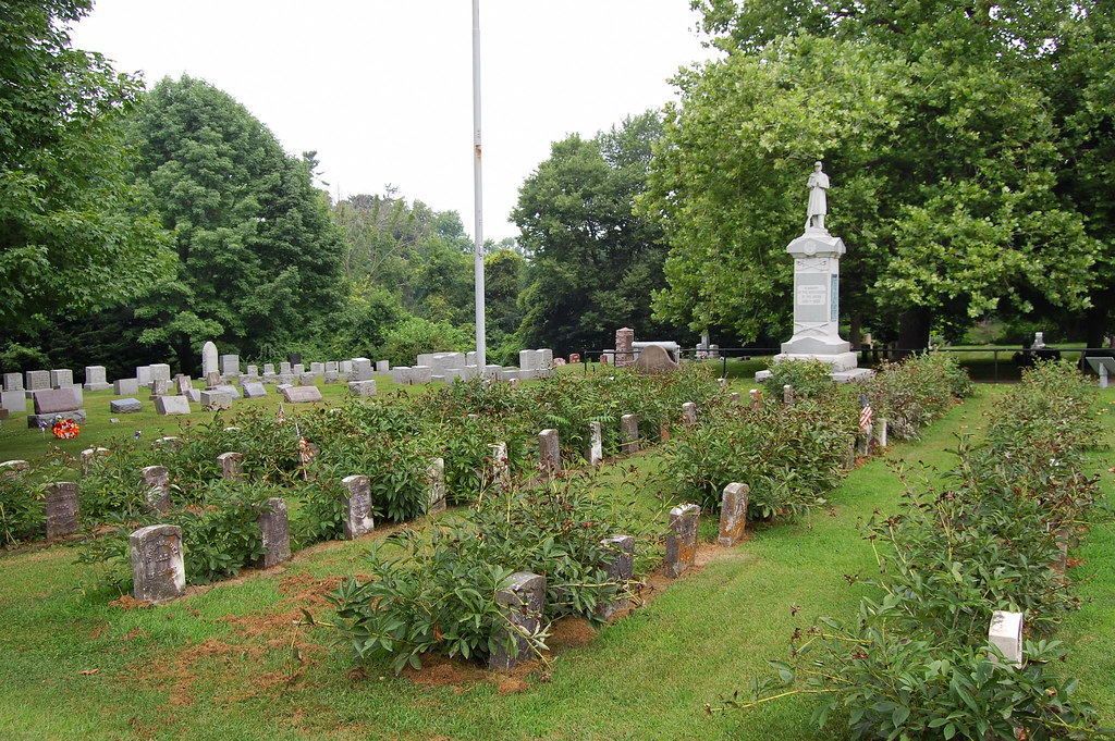 GAR Post No. 5 Memorial Aspen Grove Cemetery Burlington, I… Flickr