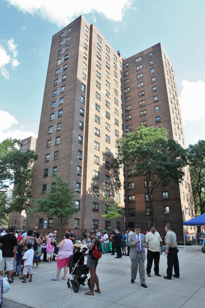 nychanno2011wagnerhouses03.jpg NYCHA National Night… Flickr