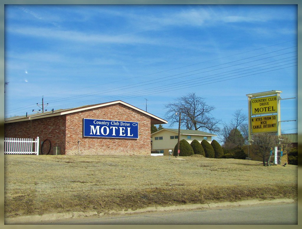 Country Club Drive Vintage motel in Colby, Kansas. jimsawthat Flickr