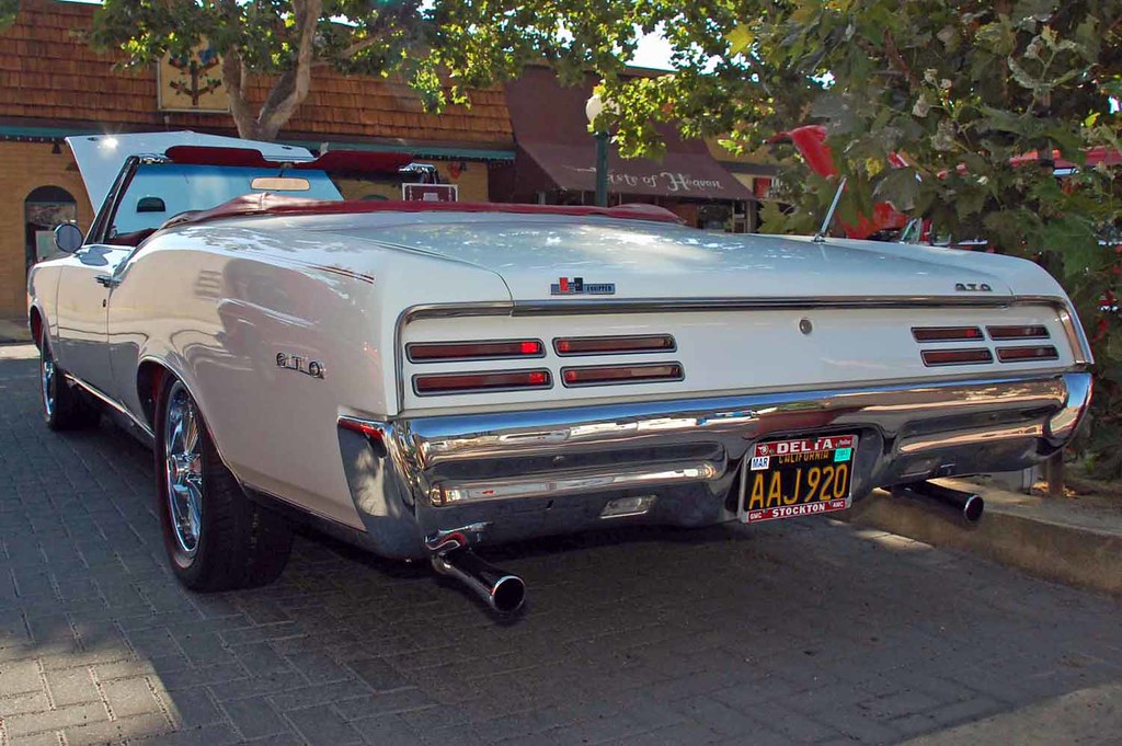 1967 GTO Lodi Car Show Located on School street Lodi, Cali… Flickr