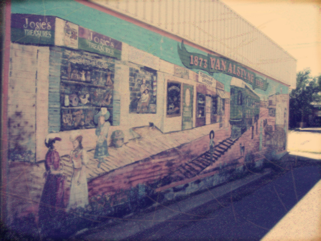 Van Alstyne, Texas A mural I really liked in downtown Van … Flickr